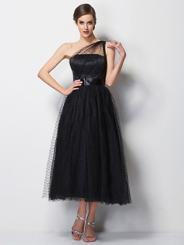A-Line/Princess One-Shoulder Sleeveless Pleats Short Woven Satin Bridesmaid Dresses