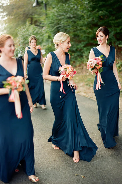 Bridesmaid Dress Mermaid V-Neck Long