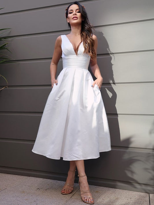 Wedding Dresses A-Line/Princess Satin Ruched V-neck Sleeveless Length