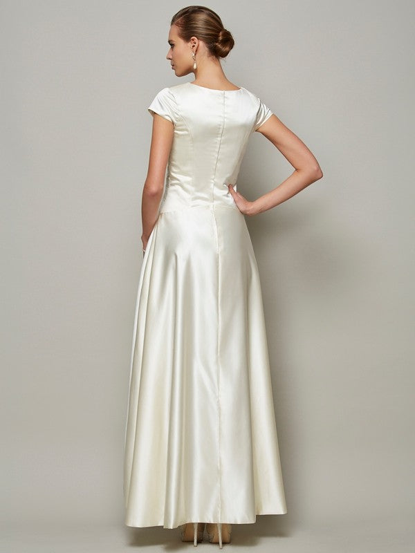 Mother of the Bride Dresses A-Line/Princess Short Sleeves Beading Long Satin