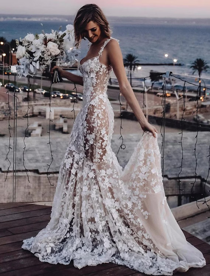 Beach Sexy Boho Wedding Dresses Court Train Sheath / Column Sleeveless V Neck Lace With Appliques