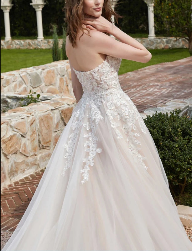 Wedding Dress New Pattern Strapless Backless Lace Applique Sweetheart Tulle Fall November December Wedding