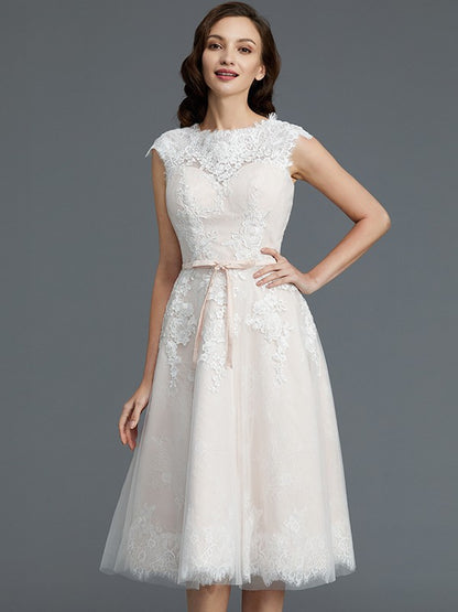 Princess Sleeveless Knee-Length Tulle Wedding Dresses