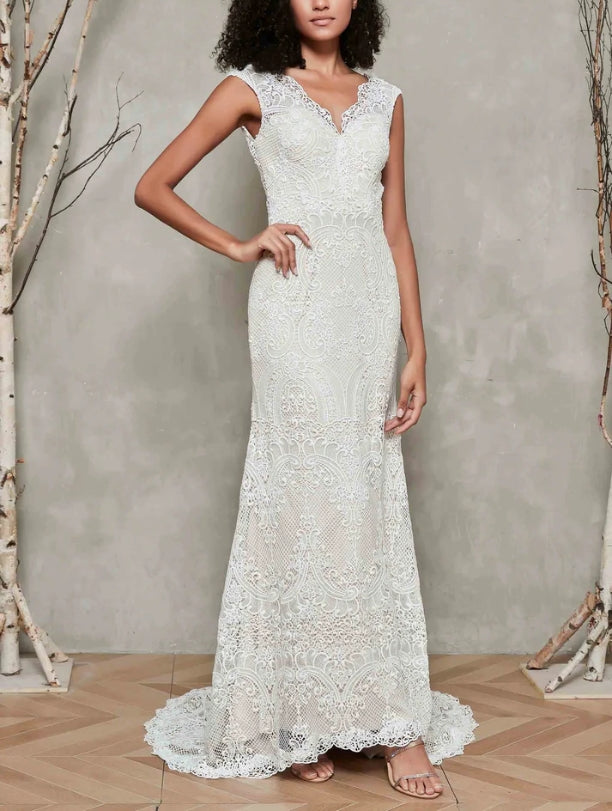 New Pattern Wedding Dress Lace Open Back with Sweep Train Fall November December Wedding