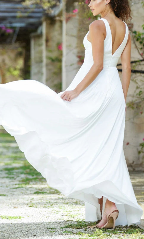 Wedding Dress November December Wedding A-line skirt V-neckline Sleeveless Floor length Split Fork Simple Formal Dress