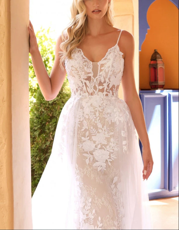 Wedding Dress November December Wedding Sleeveless See Through Sweet Heart Bodice Spaghetti Straps Lace Applique Glitter Tulle Formal Dress