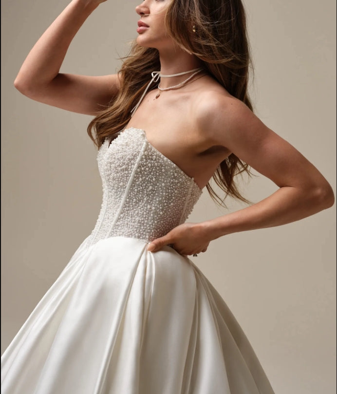 Wedding Dress A-Line V-Neck Strapless Sweetheart Neckline Off-the-Shoulder Sleeveless Beaded Gorgeous Bridal Gown Formal Wear Dress