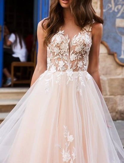 Beach Open Back Sexy  A-Line V Neck Sleeveless Court Train Lace Bridal Gowns With Wedding Dresses