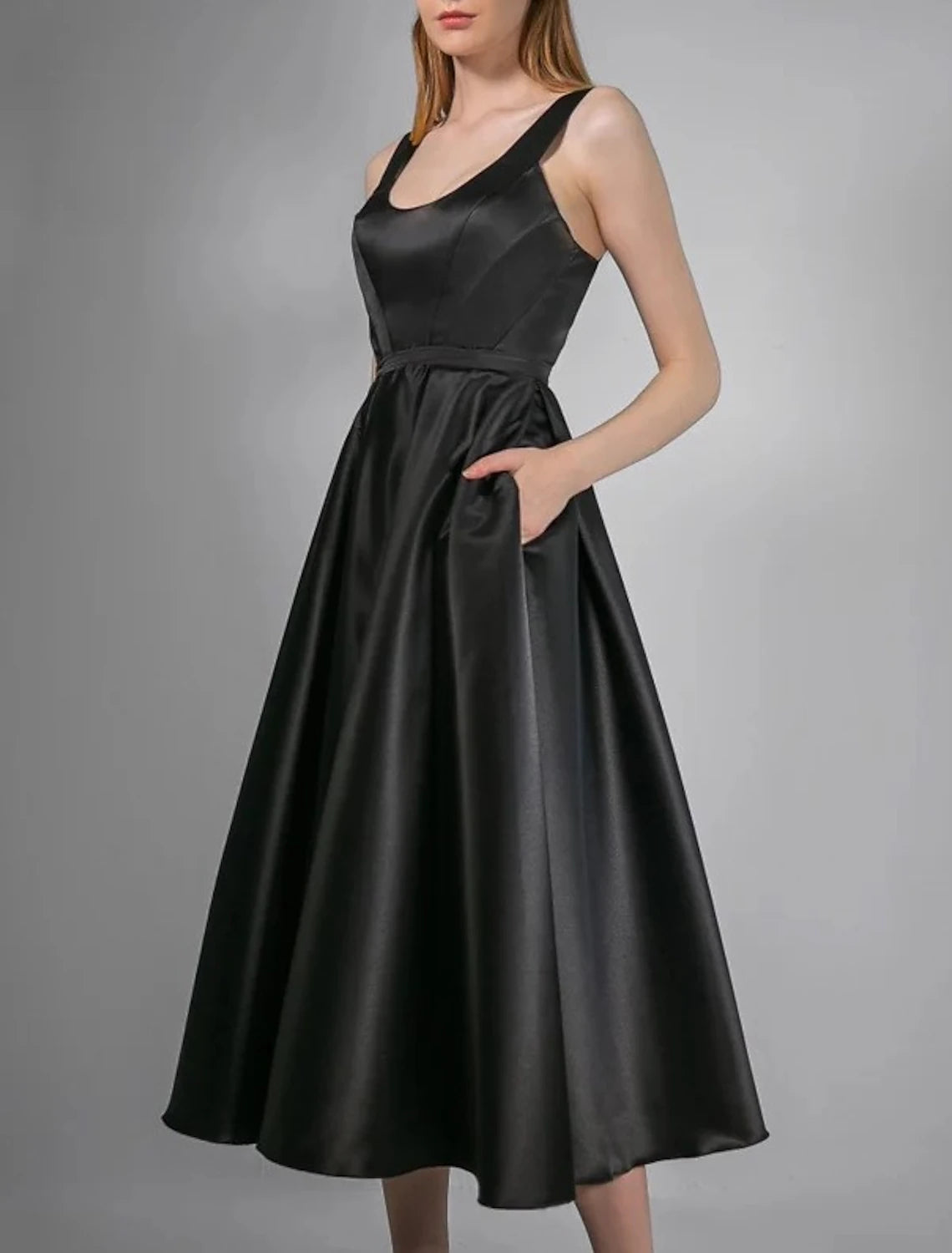 Wedding Dresses A-Line Scoop Neck Sleeveless Tea Length Satin Bridal Gowns With Pleats Solid Color