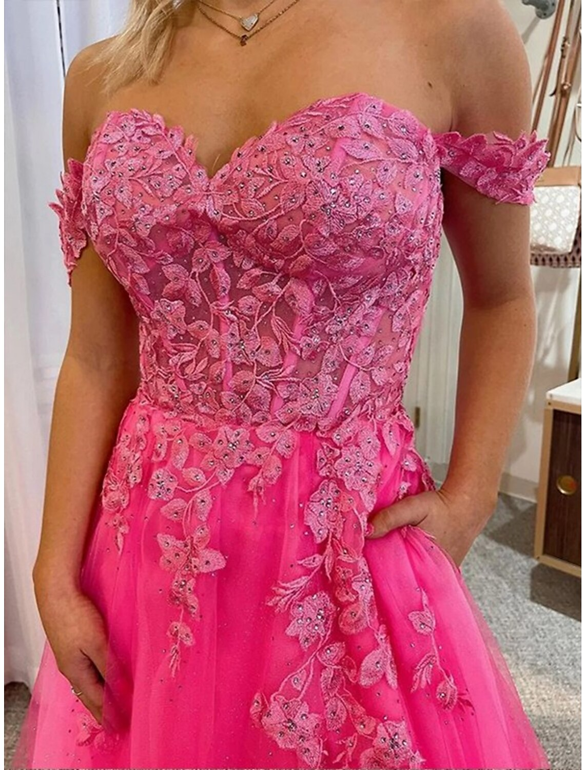 A-Line Prom Dresses Princess Dress Formal Sweep / Brush Train Sleeveless Off Shoulder Tulle Backless with Pleats Appliques