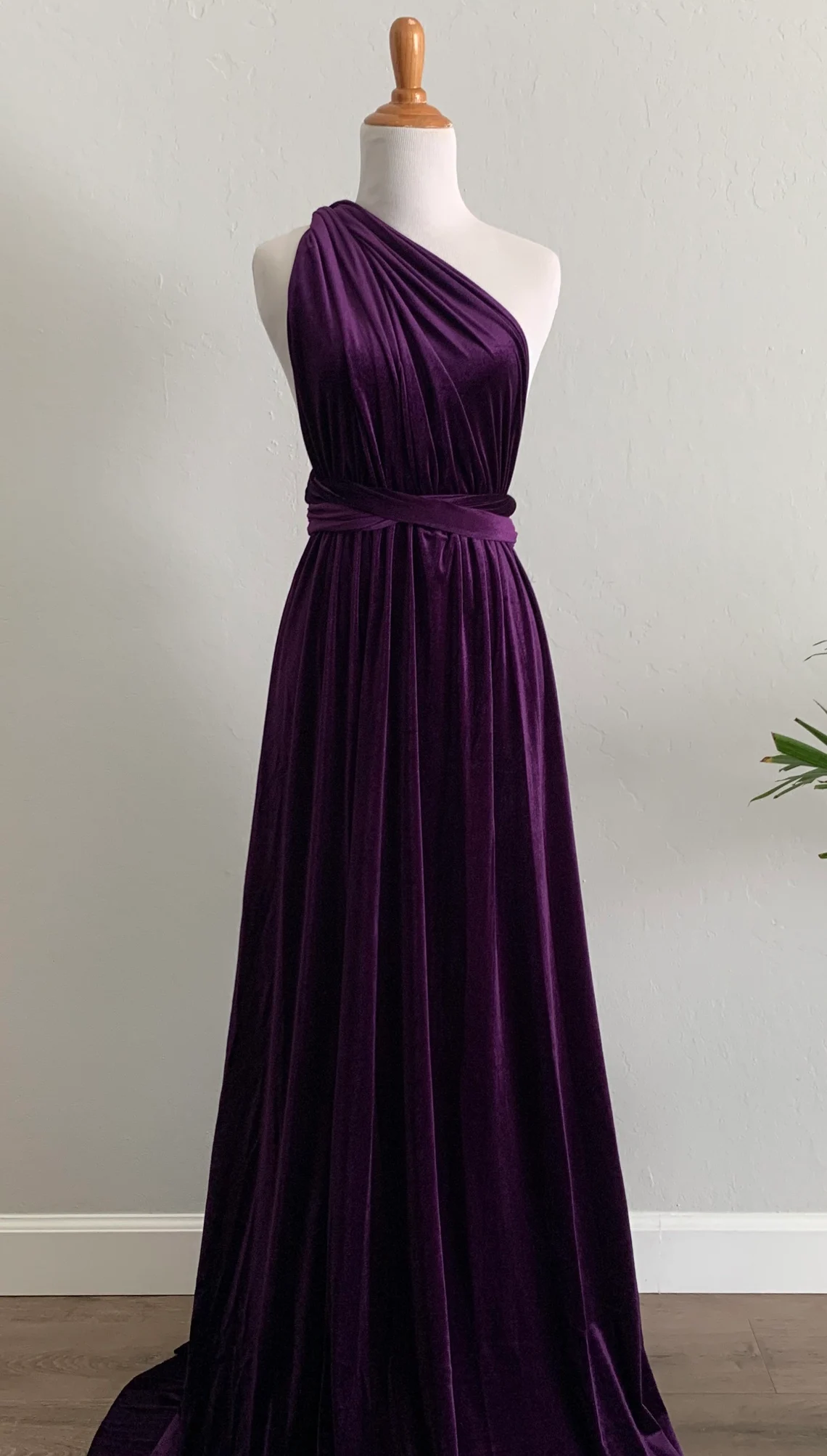 Wedding party dress  autumn winter velvet long dress wrap dress wrinkle fantastic elegant velvet bridesmaid dress