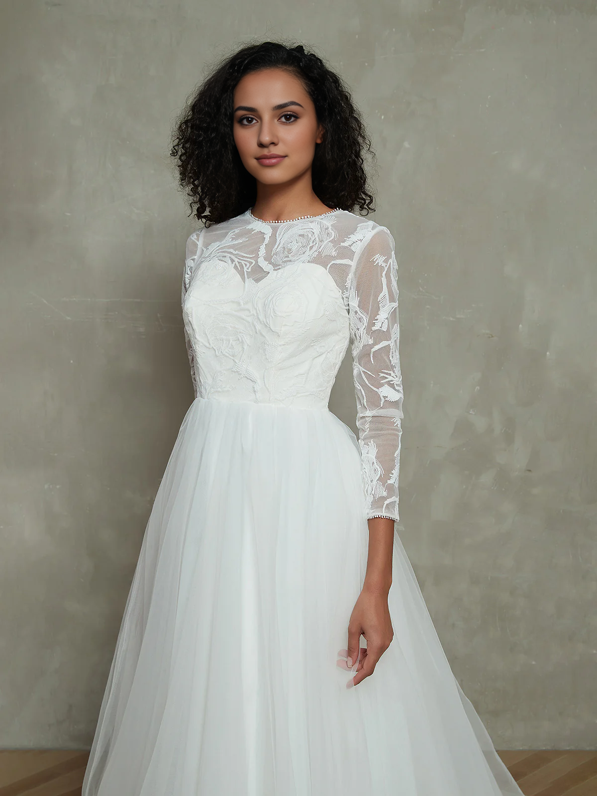 Wedding Dresses Bead string Illusion Neck Lace Top  Long Sleeves Tulle Skirt Formal Dresses