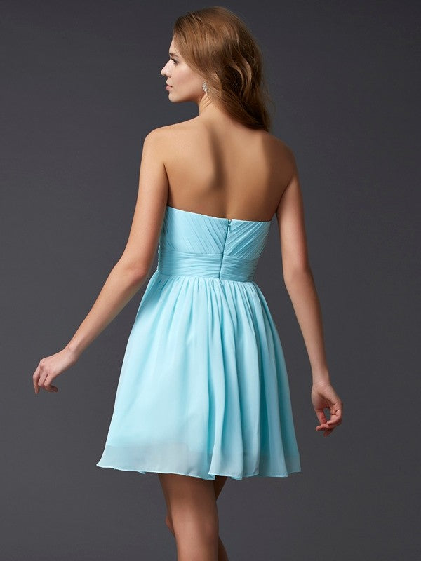 A-Line/Princess Sleeveless Sweetheart Beading Short Chiffon Homecoming Dresses