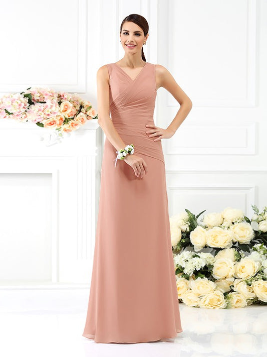 Sheath/Column V-neck Pleats Sleeveless Long Chiffon Bridesmaid Dresses