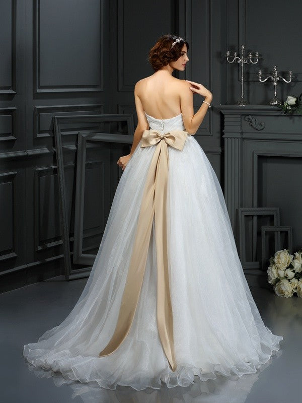 A-Line/Princess Sweetheart Applique Sleeveless Long Organza Wedding Dresses