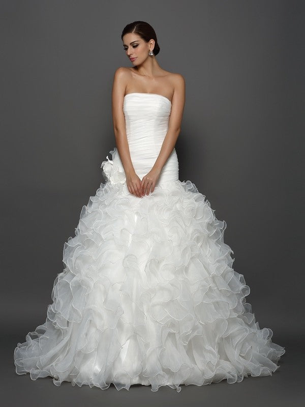 Ball Gown Strapless Hand-Made Flower Sleeveless Long Organza Wedding Dresses