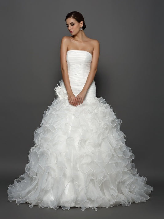 Ball Gown Strapless Hand-Made Flower Sleeveless Long Organza Wedding Dresses