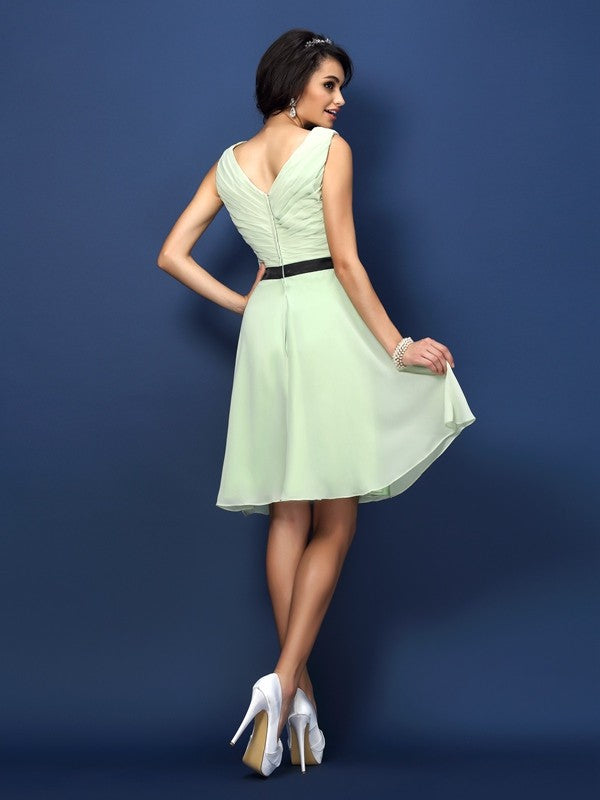 A-Line/Princess Bateau Pleats Sleeveless Short Chiffon Bridesmaid Dresses