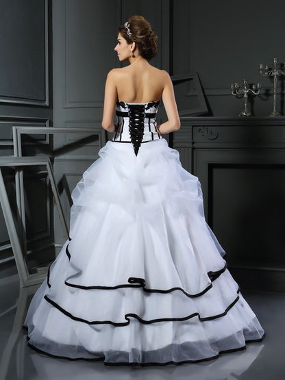 Ball Gown Sweetheart Applique Sleeveless Long Satin Wedding Dresses