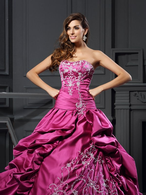 Ball Gown Sweetheart Applique Sleeveless Long Satin Quinceanera Dresses