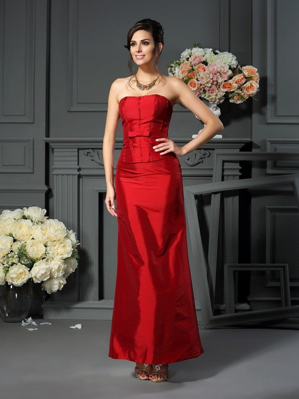 A-Line/Princess Strapless Hand-Made Flower Sleeveless Long Taffeta Mother of the Bride Dresses