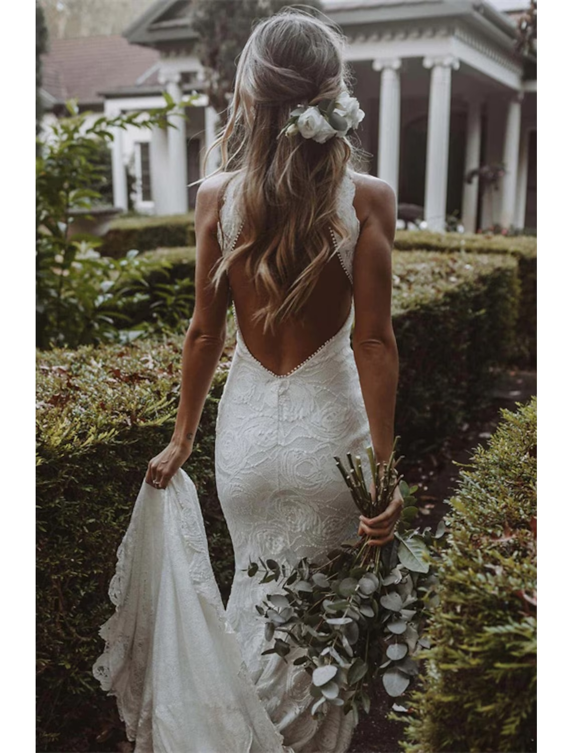 Beach Open Back Boho Wedding Dresses Chapel Train Mermaid / Trumpet Sleeveless Halter Lace With Appliques Solid Color