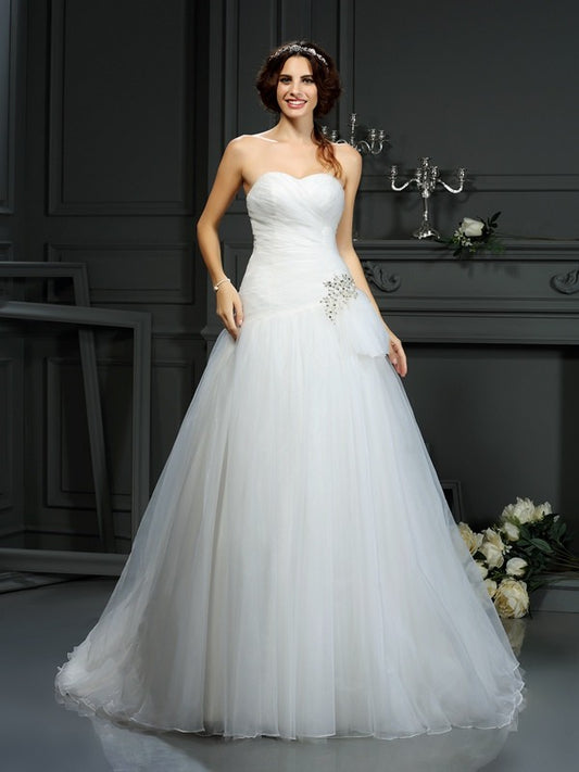 A-Line/Princess Sweetheart Beading Sleeveless Long Organza Wedding Dresses