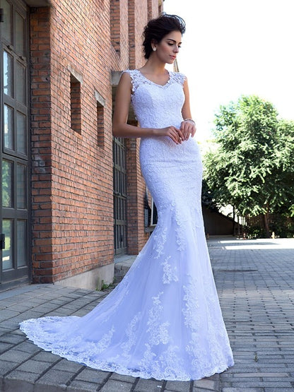 Trumpet/Mermaid V-neck Applique Sleeveless Long Satin Wedding Dresses