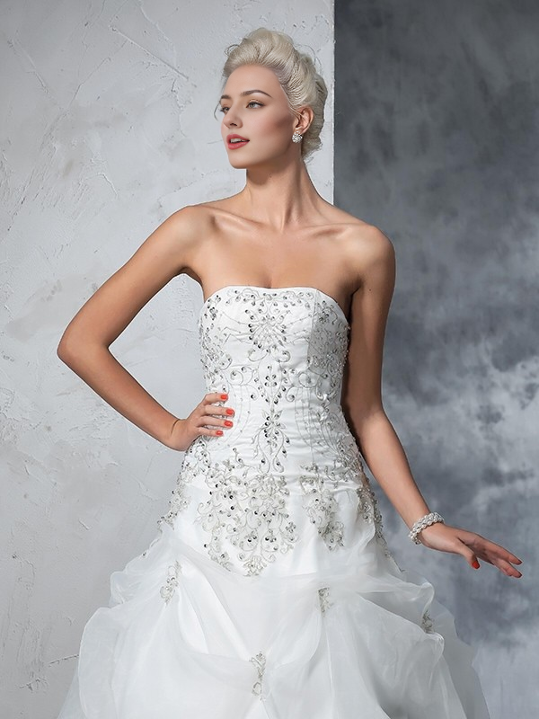 Autumn Winter Wedding Dresses Strapless Beading Sleeveless Long Organza Shining Gorgeous Wedding Dresses