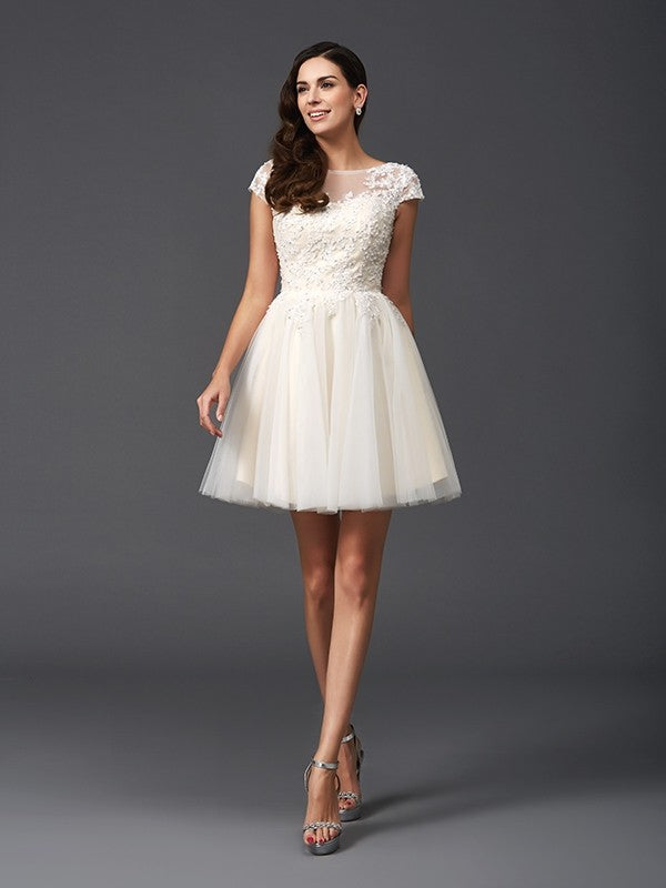 A-Line/Princess Scoop Applique Short Sleeves Short Satin Dresses