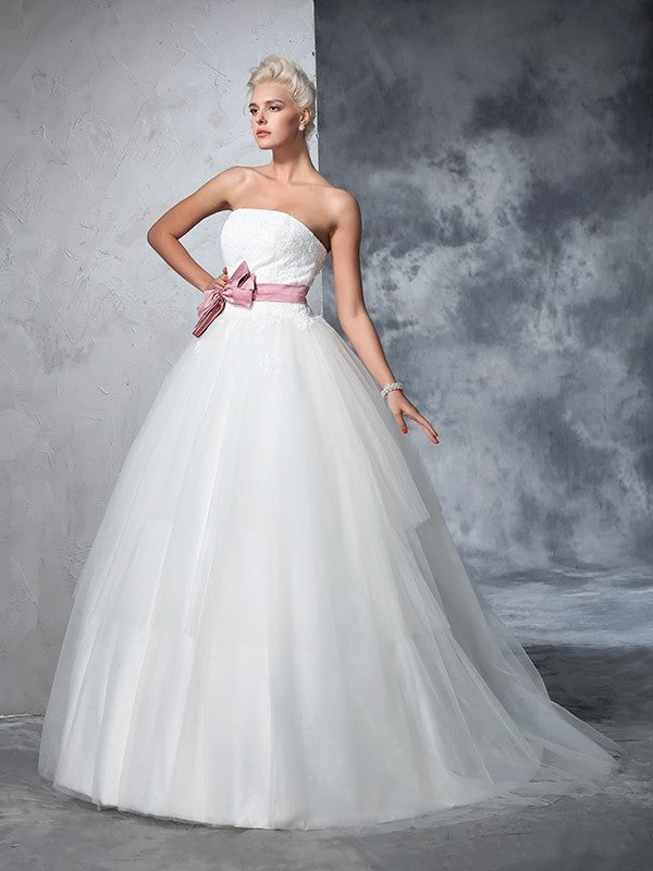 Ball Gown Strapless Bowknot Sleeveless Long Net Wedding Dresses