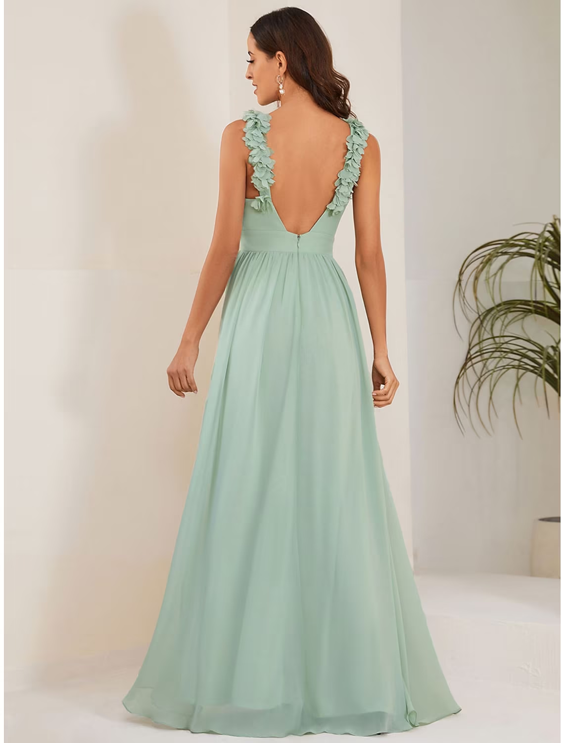 A-Line Wedding Guest Dresses Elegant Dress Formal Floor Length Sleeveless Jewel Neck Chiffon with Pleats Flower Bridesmaid Dresses