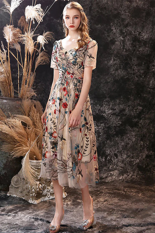 Short Sleeves V-Neck Printed Pattern Homecoming Dress