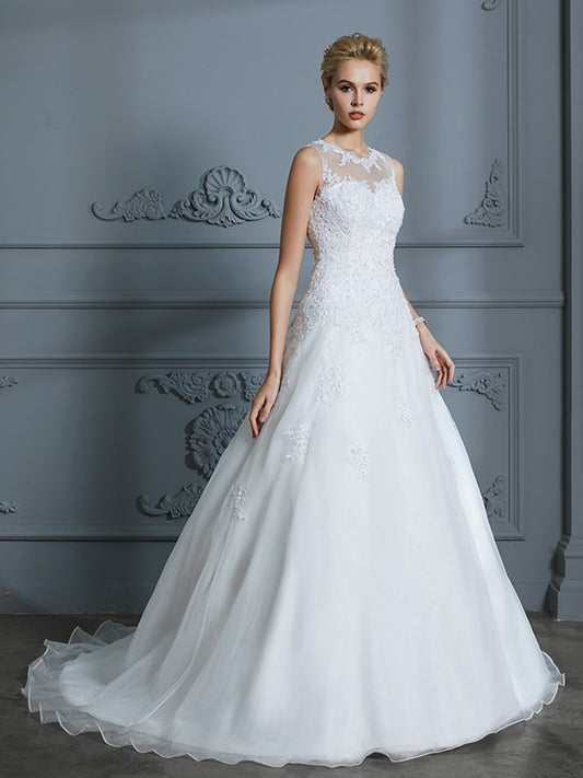 Ball Gown Scoop Sleeveless Organza Court Train Applique Wedding Dresses