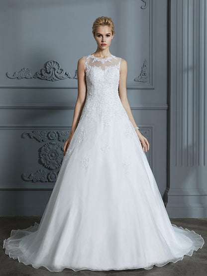 Ball Gown Scoop Sleeveless Organza Court Train Applique Wedding Dresses