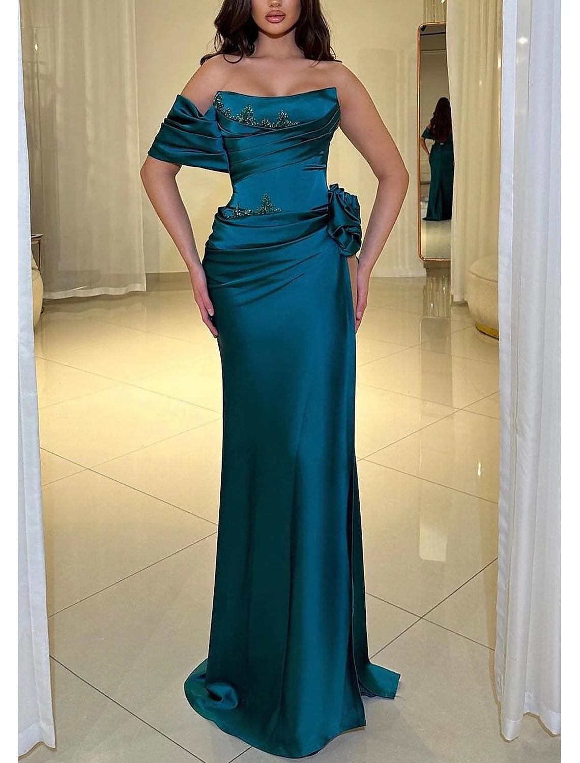 Gown Elegant Formal Floor Length Sleeveless Strapless Satin with Rhinestone Slit Evening  Dress