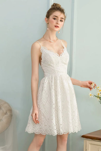 A-Line V-Neck Sleeveless Short White Lace Homecoming Dress