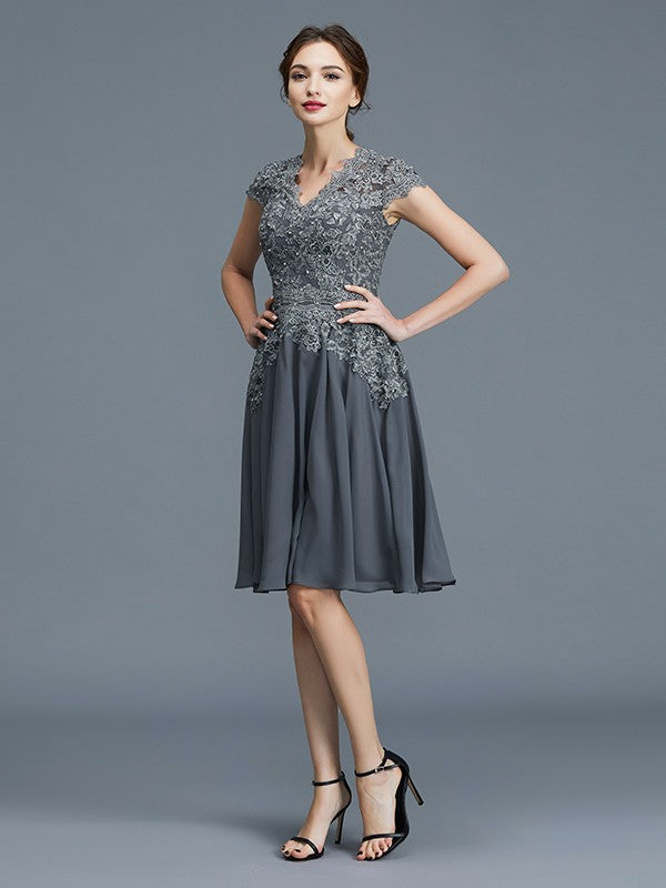 A-Line/Princess V-neck Chiffon Applique Sleeveless Knee-Length Mother of the Bride Dresses