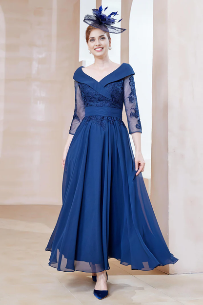 Fall November December Wedding Guest Dress  A-Line V-Neck Lace Applique Chiffon Dress Mother of the Groom / Bride Dresses