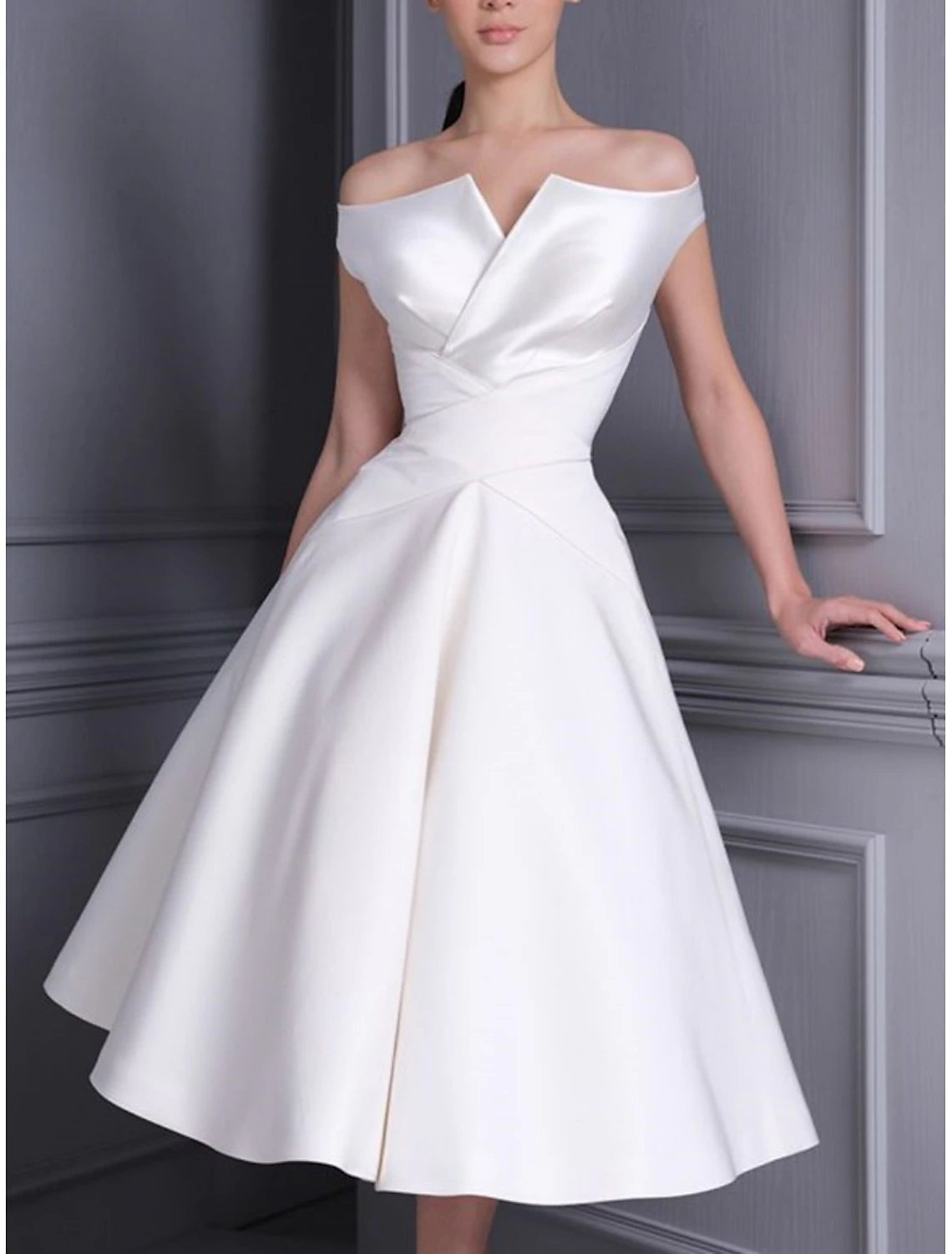 Simple Wedding Dresses Mature Wedding Dresses Sheath / Column V Neck Sleeveless Knee Length Chiffon Bridal Gowns