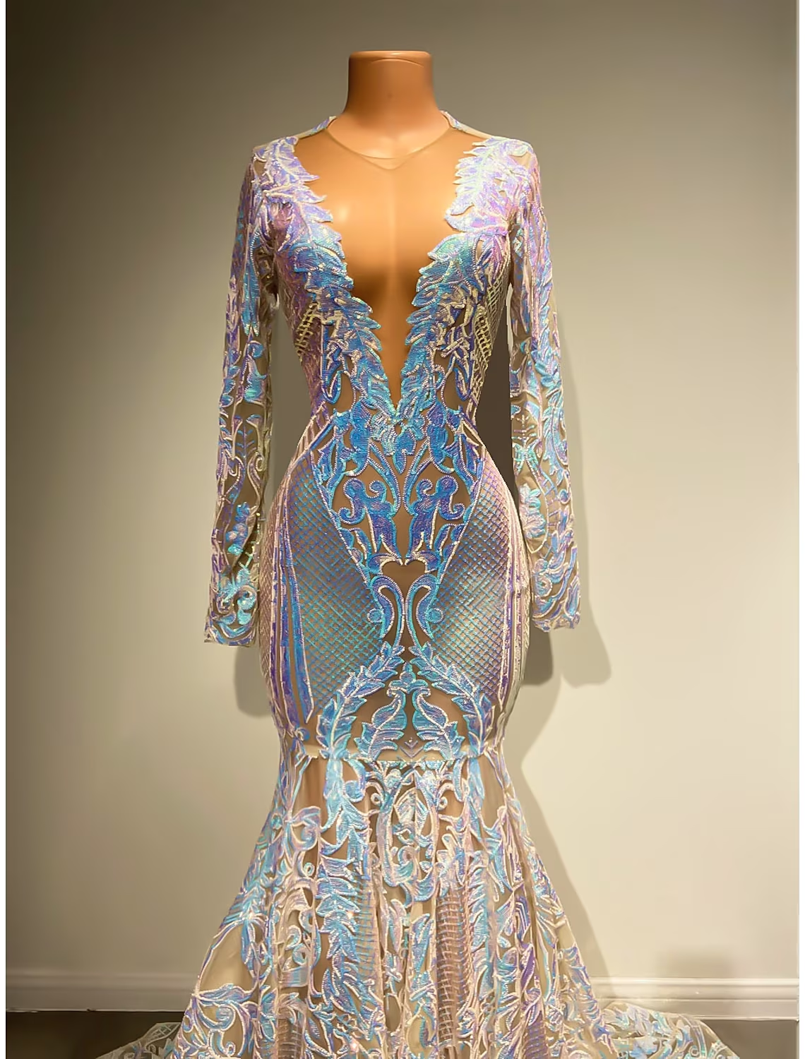 Mermaid / Trumpet Evening Gown Floral Dress Formal Chapel Train Long Sleeve V Neck African American Sequined with Sequin