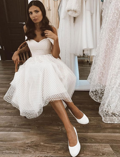 Bridal Shower Little White Dresses Wedding Dresses Knee Length A-Line Sleeveless Off Shoulder Tulle With Solid Color