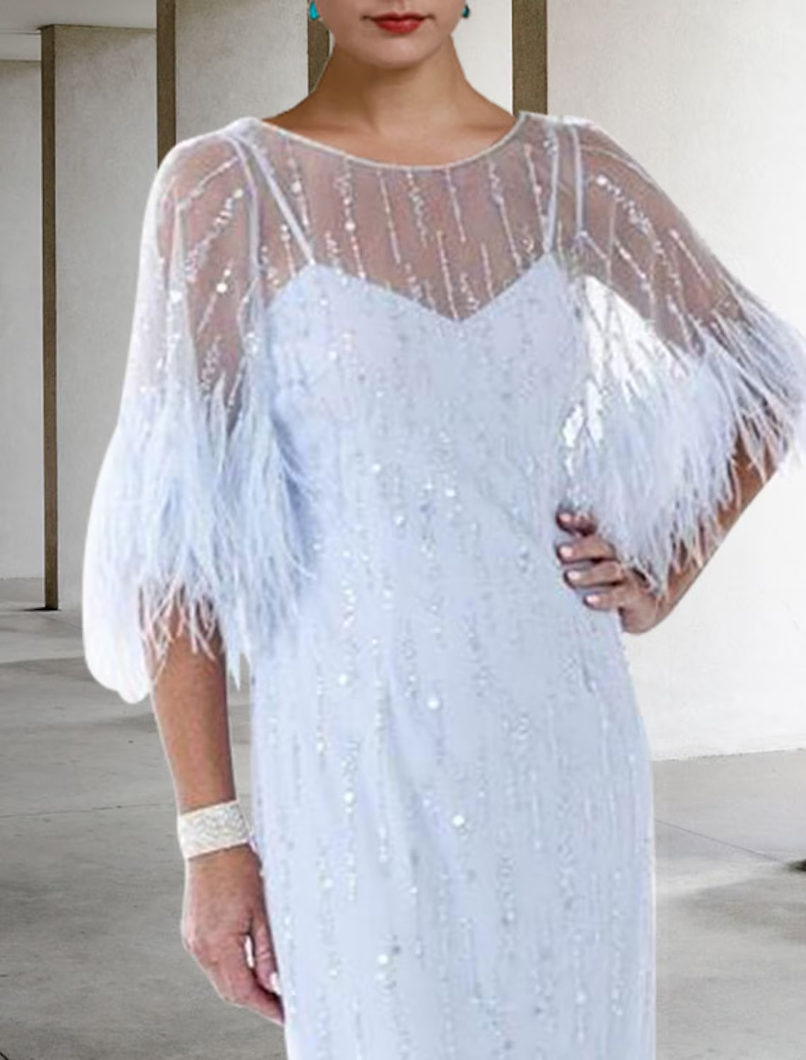 Sheath / Column Mother of the Bride Dress Elegant Sparkle & Shine Jewel Neck Knee Length Stretch Chiffon Half Sleeve with Feather Beading Sequin