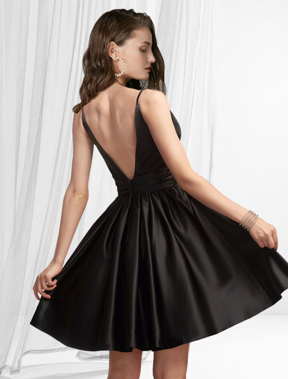 A-Line Cocktail Dresses Reformation Amante Dress Homecoming Short / Mini Sleeveless V Neck Satin with Pleats