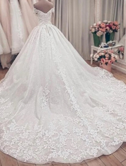 Engagement Formal Wedding Dresses Ball Gown Off Shoulder Cap Sleeve Chapel Train Lace Bridal Gowns With Appliques Summer Fall Wedding Party