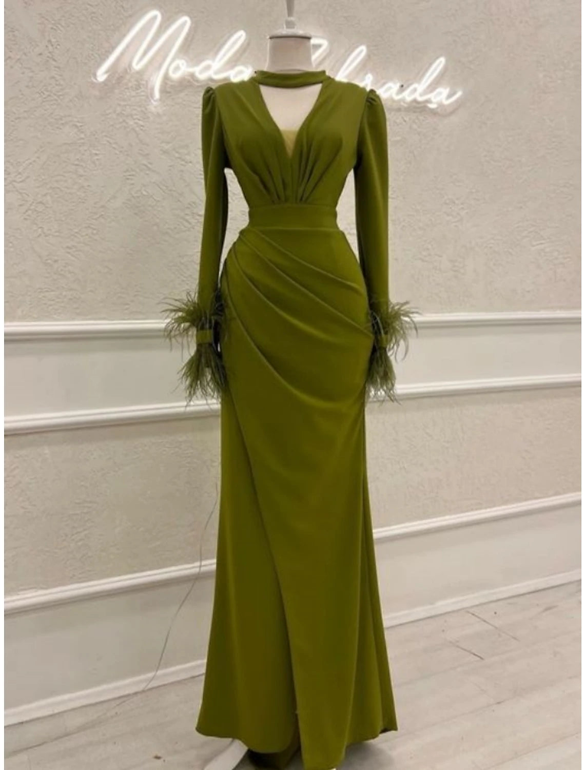 Sheath / Column Evening Gown Elegant Dress Formal Christmas Red Green Dress Ankle Length Long Sleeve V Neck Stretch Chiffon with Feather Ruched Slit