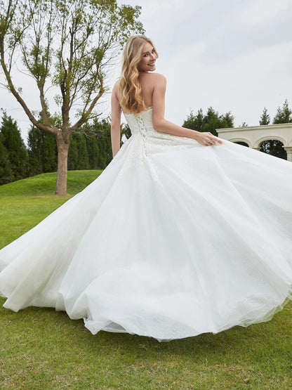 Wedding Dress Heart-shaped collar Strapless Lace Ruched Sweep Train Sweet Fantastic Dress