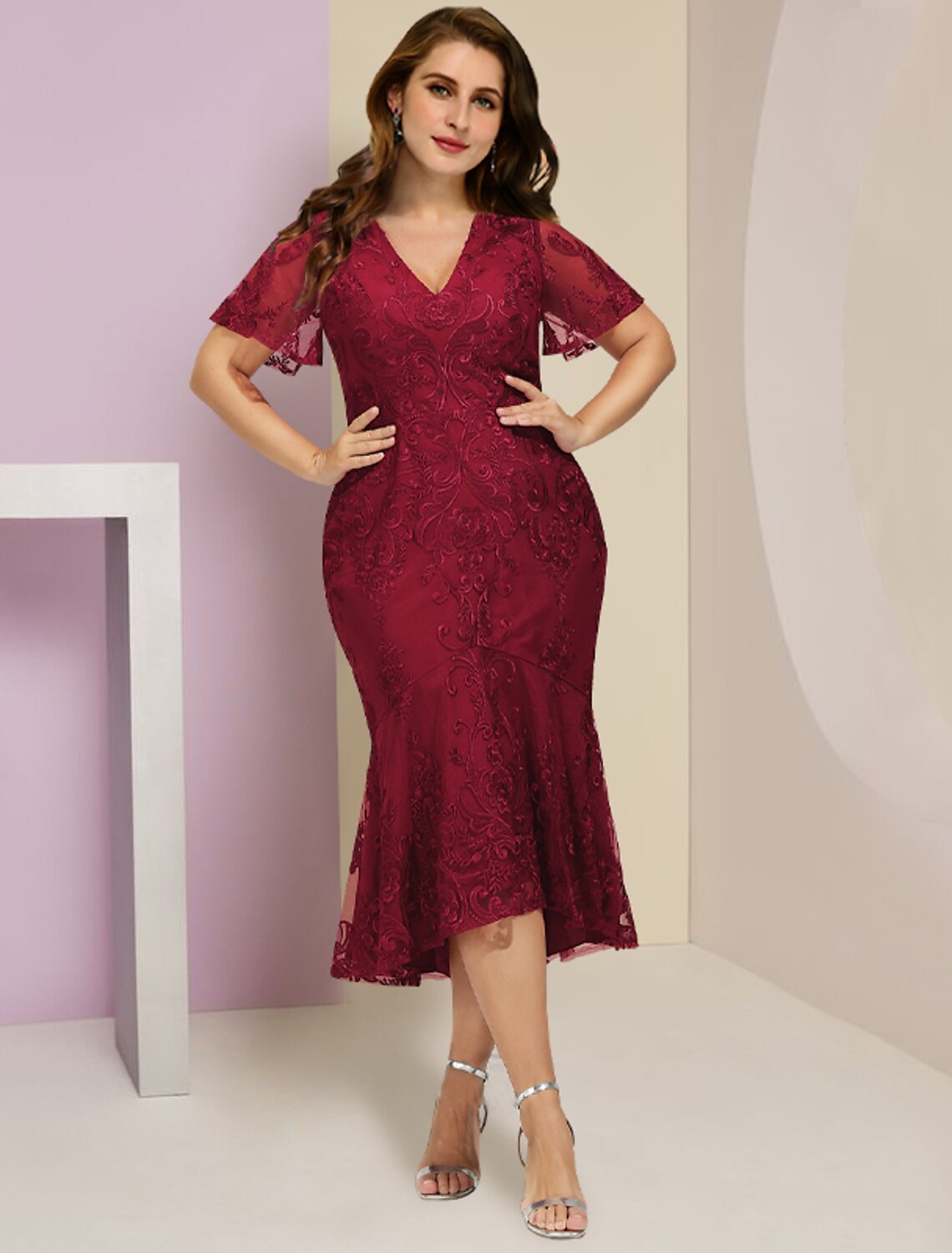 Plus Size Curve Mother of the Bride Dress Wedding Guest Party Elegant V Neck Tea Length Lace Short Sleeve with Pleats Solid Color