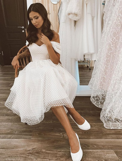 Bridal Shower Little White Dresses Wedding Dresses Knee Length A-Line Sleeveless Off Shoulder Tulle With Solid Color