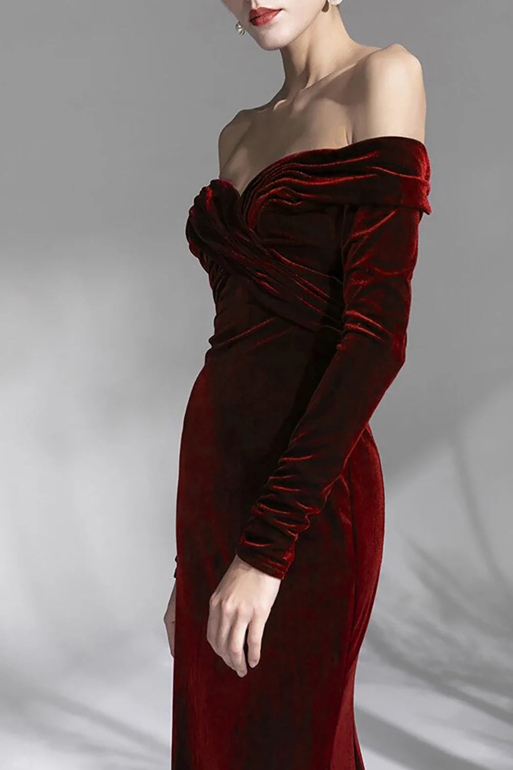 December Wedding Guest Dress Velvet Off the Shoulder Long Sleeves Floor Length Elegant Evening Dress